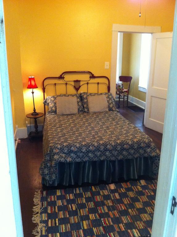 11 Singleton Street B&B Eureka Springs Exterior foto